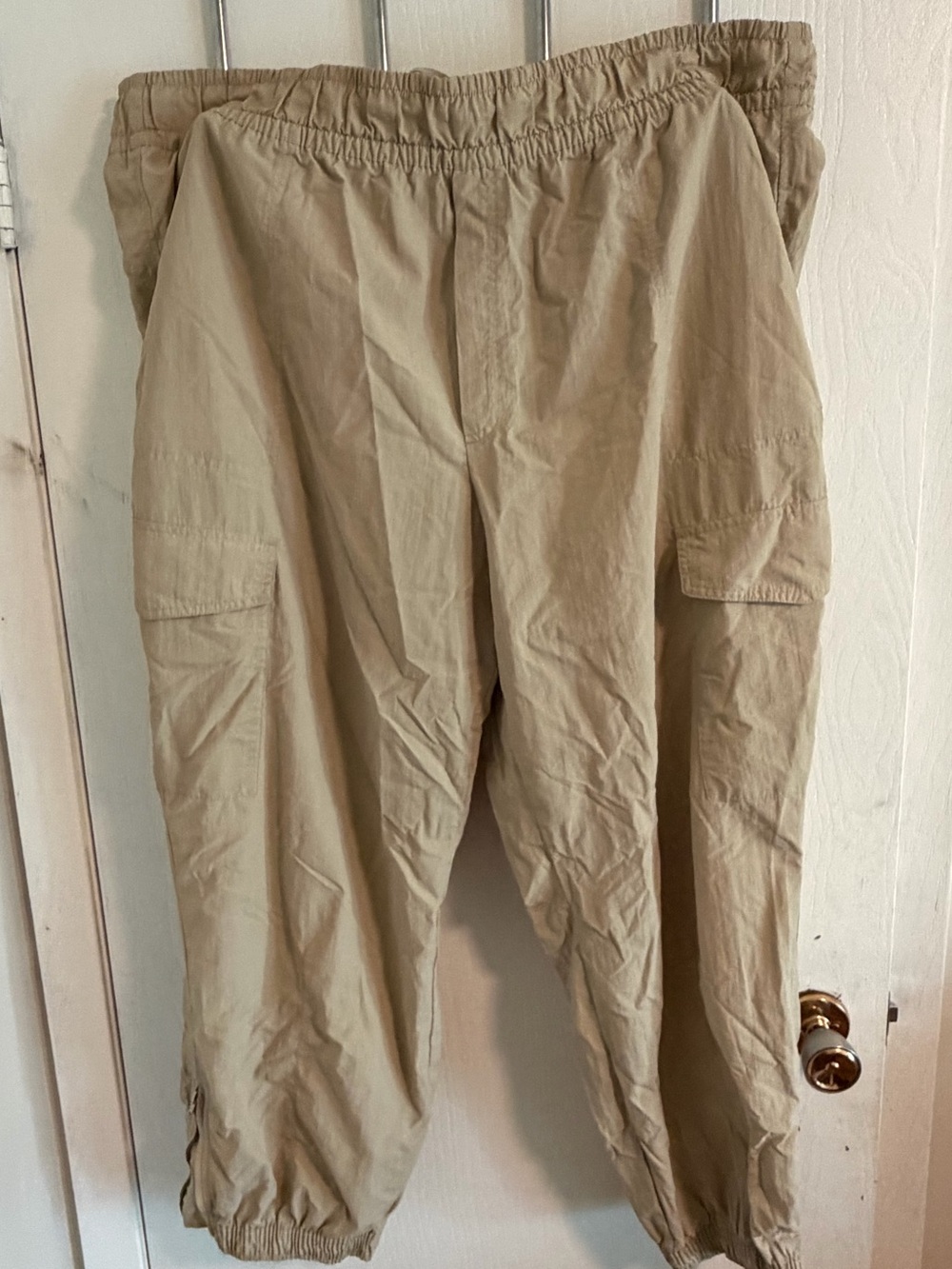 Old Navy Women’s Quick Dry Casual Cargo Pants - Khaki